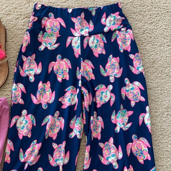 Simply Southern Turtle Print Wide Leg Pants - Picture 2 of 5